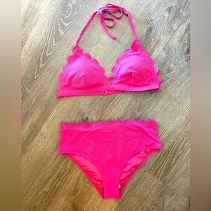 Cupshe scallop bikini